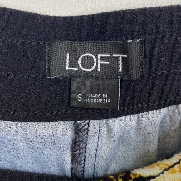 LOFT Black Floral Wide Leg Cropped Women's Pants Size Small - Picture 4 of 7